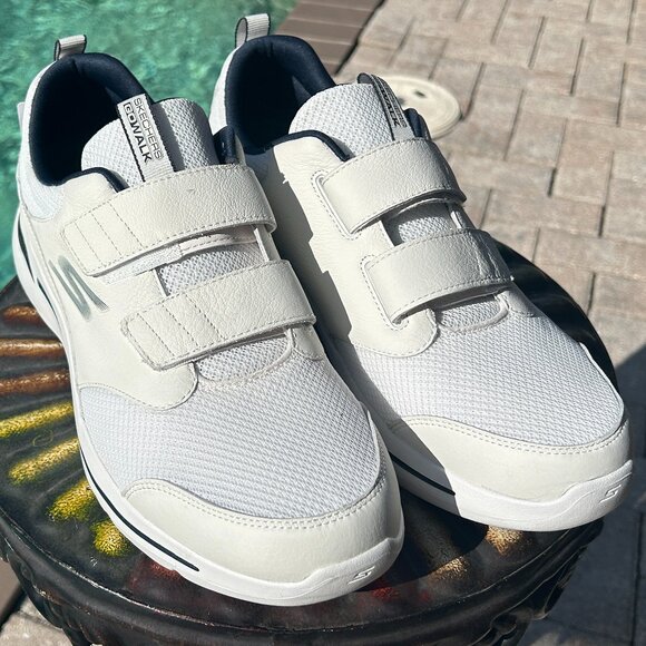 Skechers GOwalk Arch Fit Preserve Sneakers – Men’s Size 13 – New - Picture 2 of 15